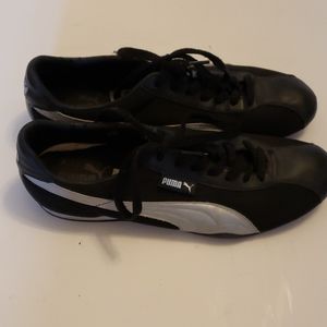 Puma size 11 Black driving shoes